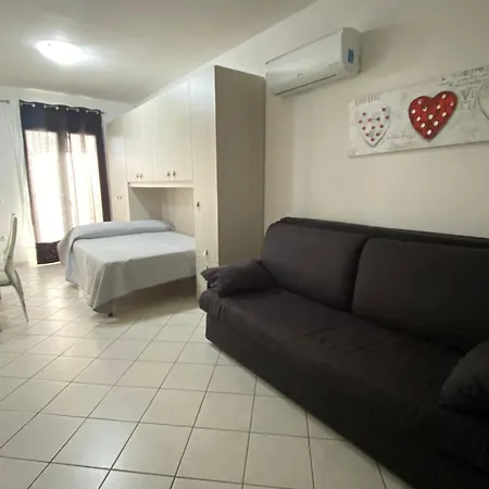 Frontemare Apartman *